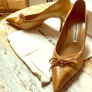 MANOLO BLAHNIK Heels